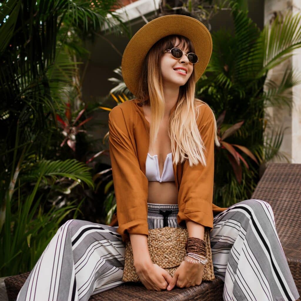 poses para fotos mujer sentada