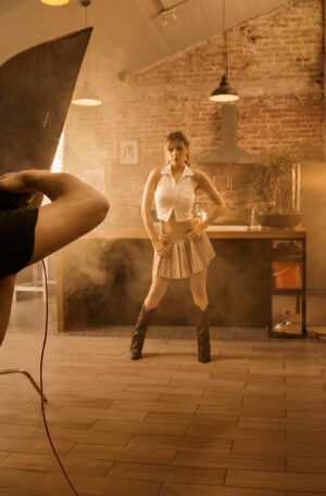 Julieta González | Boudoir moderno (Ventana + 3 flashes)